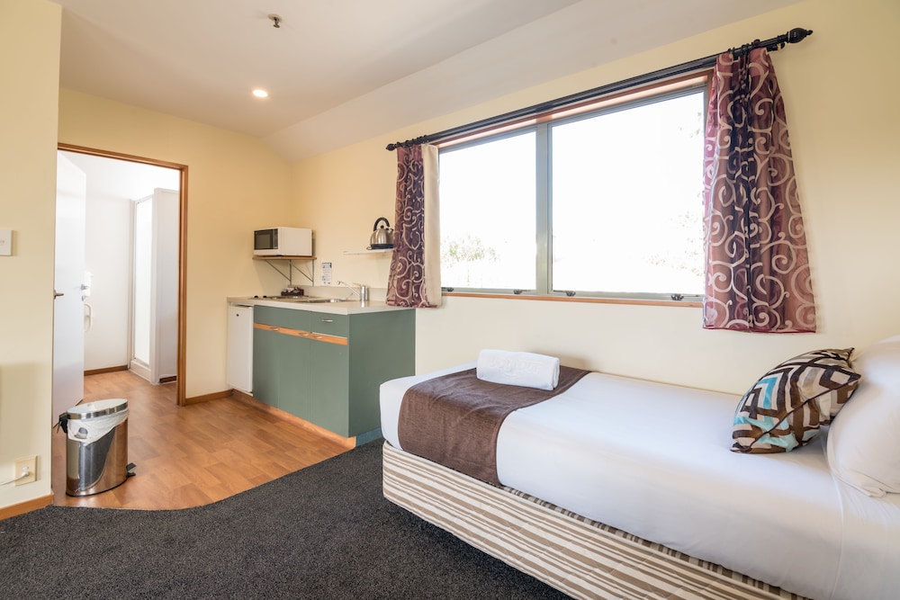Central Park Motor Lodge 9/47