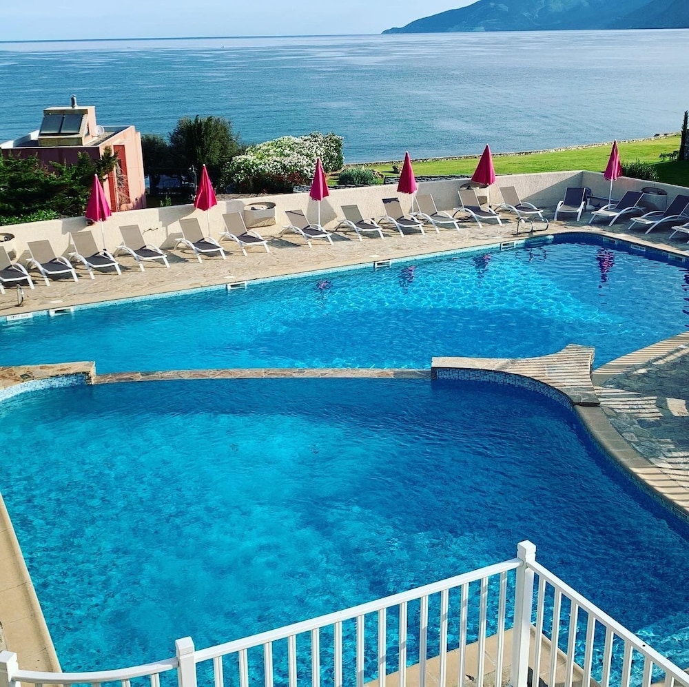 Hotel Bellevue Bastia 36/37