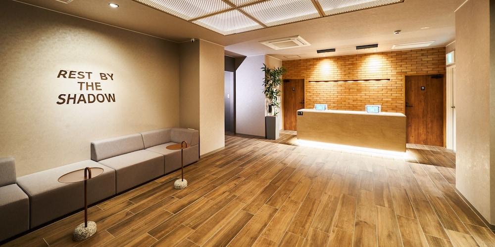 Lacer Okinawa Naha Miebashi 2/23
