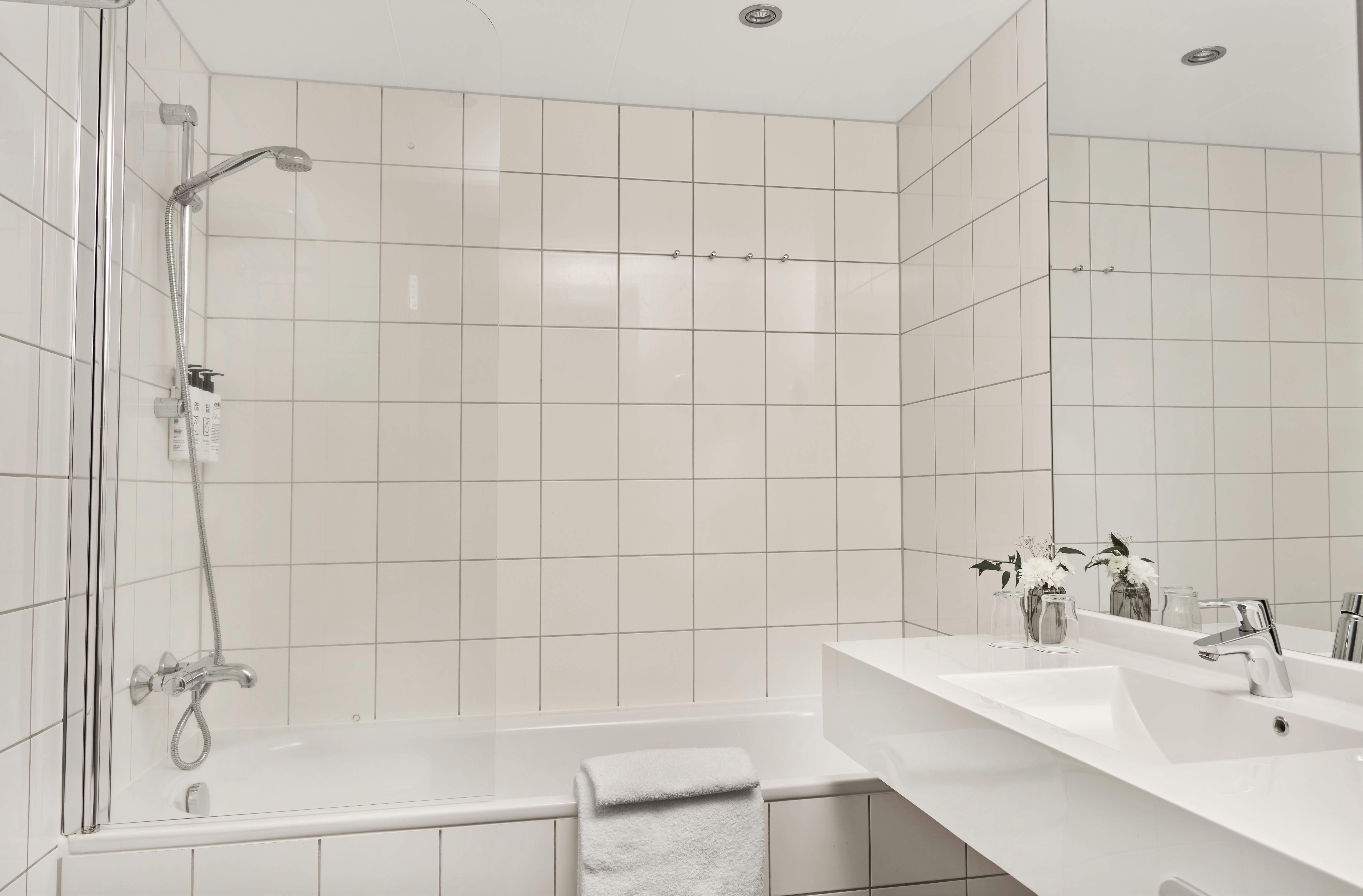 Fru Haugans Hotel 48/50