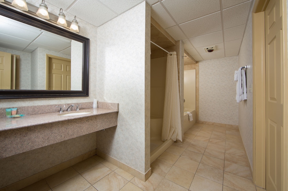 Villa Roma Resort and Conference Center 16/57