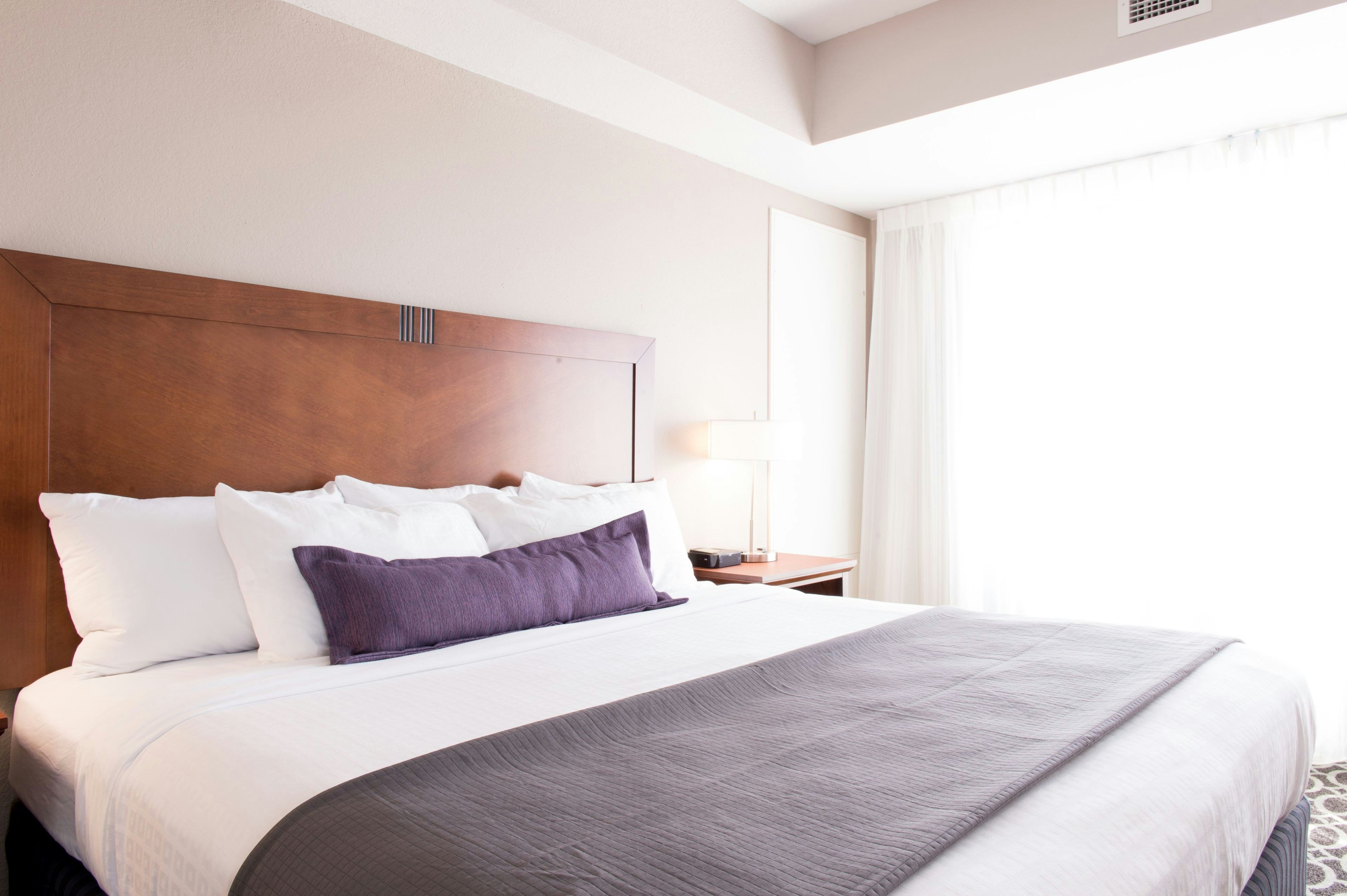 The Bluemont Hotel 27/80