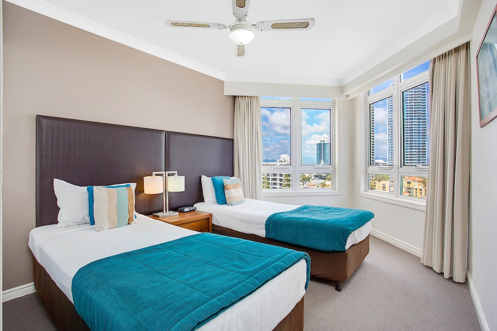 2 BEDROOMS, APARTMENT
