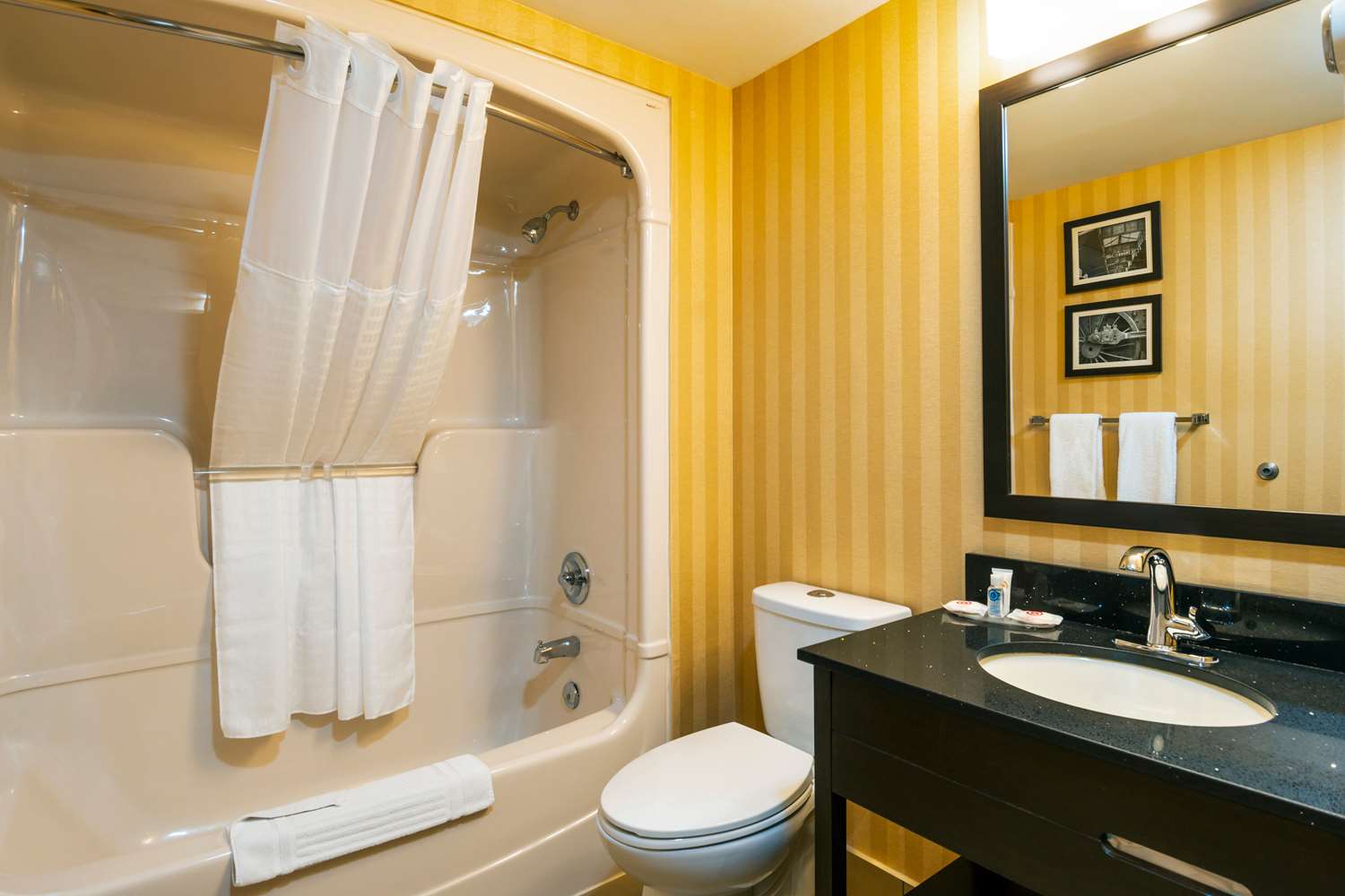 Comfort Inn St. Thomas 42/42