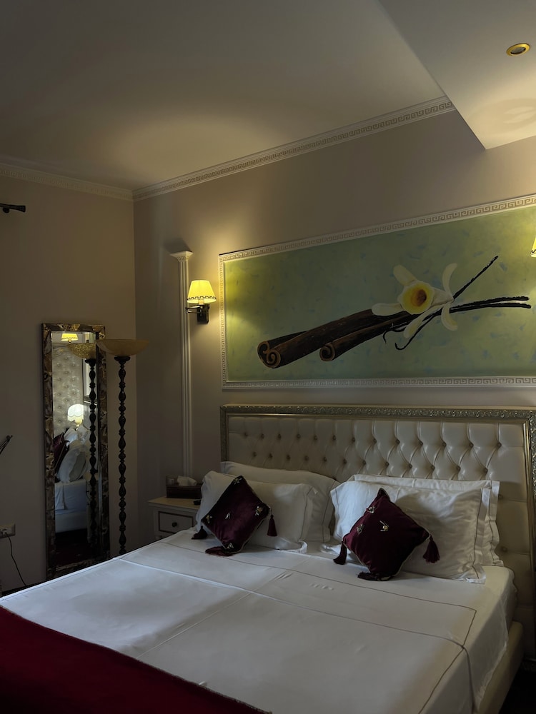 2 Kitarrat Boutique Hotel and Spa 5/34