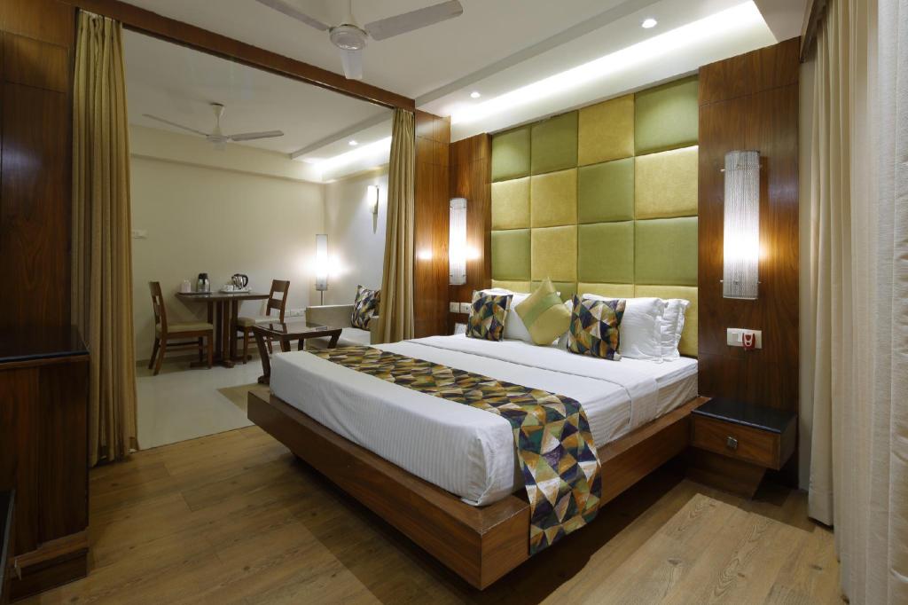 HOTEL ACCOLADE 18/28