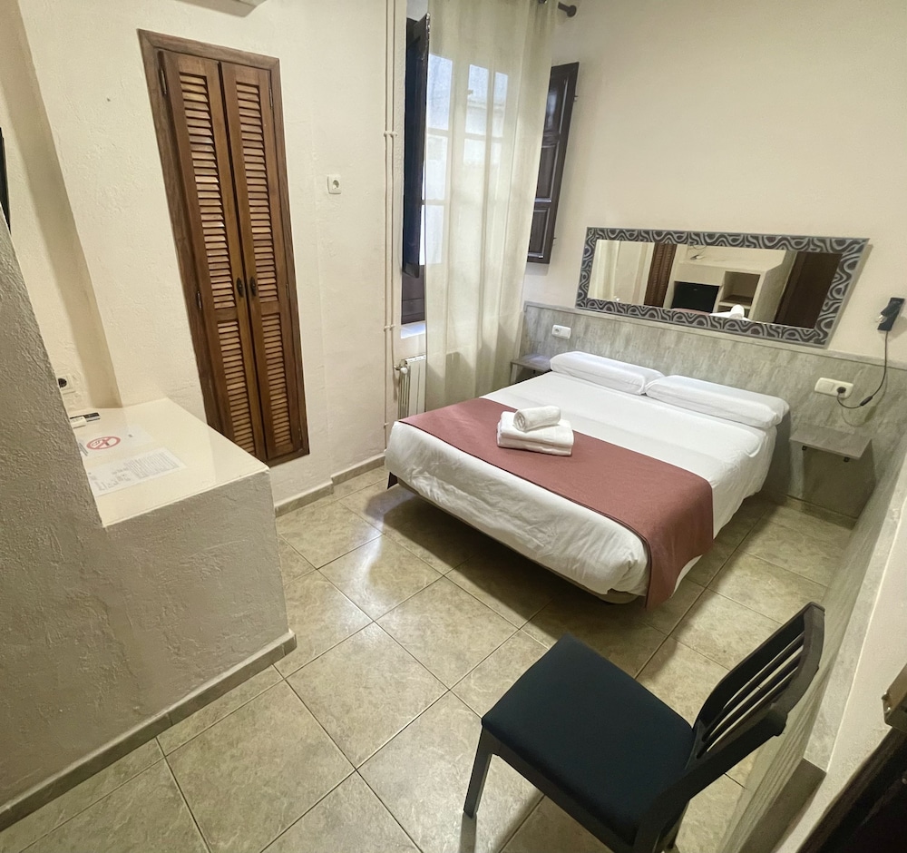 Arteaga Hostal & Baños Árabes Elvira 14/50