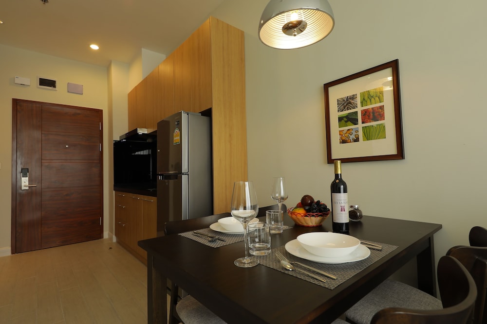 The View Serviced Residence 55/66