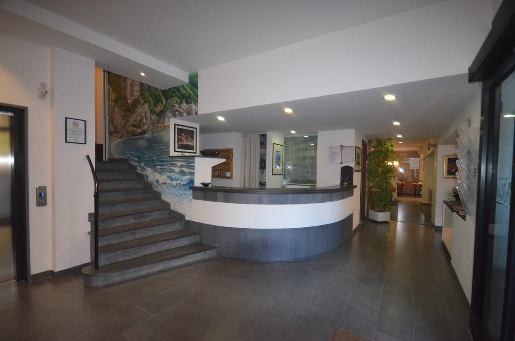 Lobby at Hotel Palme, MONTEROSSO AL MARE