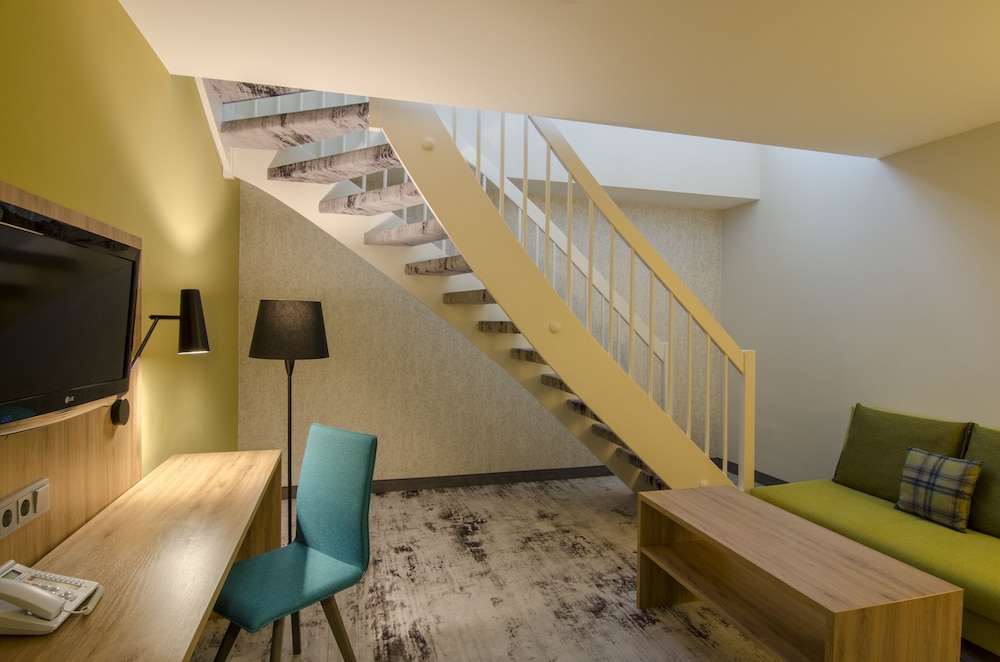 Holiday Inn Munchen Unterhaching 66/80