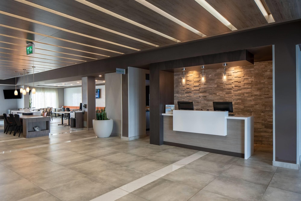 Wingate by Wyndham Kanata West Ottawa 7/49