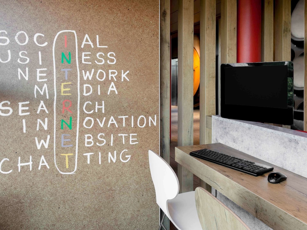 IBIS GENEVE AEROPORT 65/66
