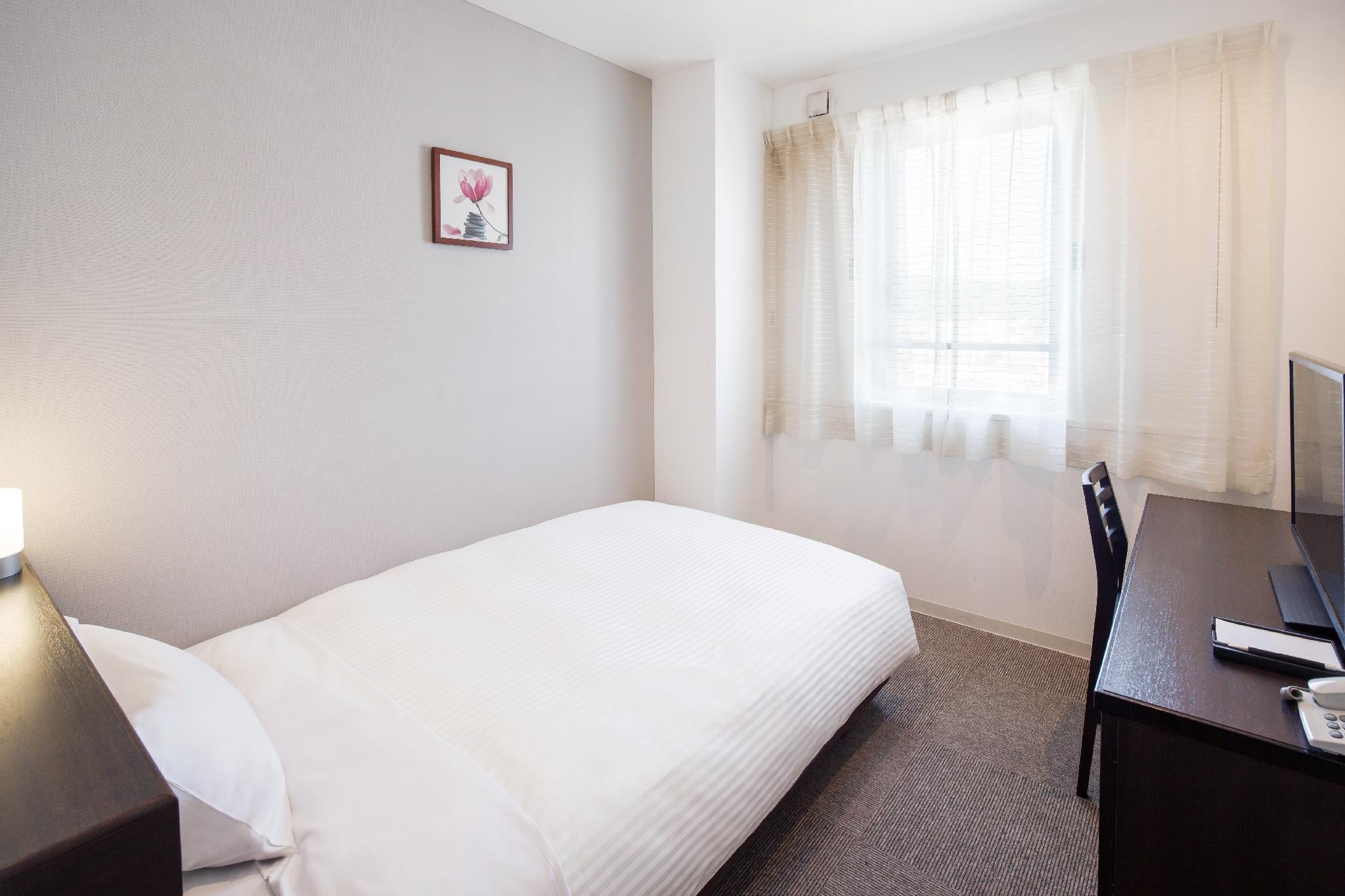 Semi Room, Standard, Semi Double Bed, Small, Smoking