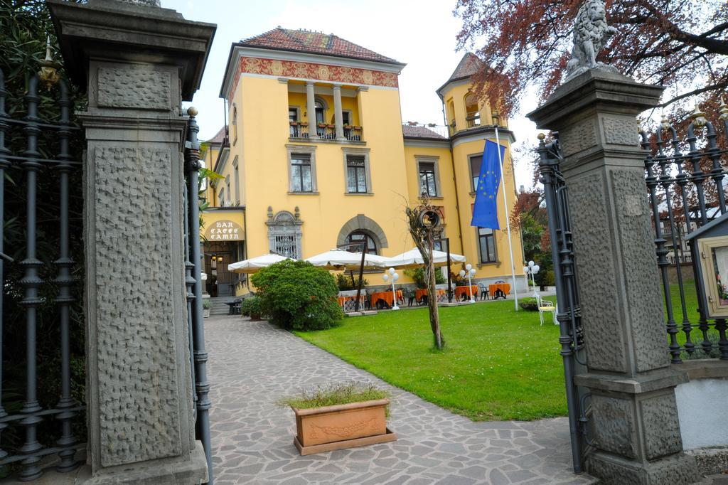 CAMIN HOTEL LUINO 26/30