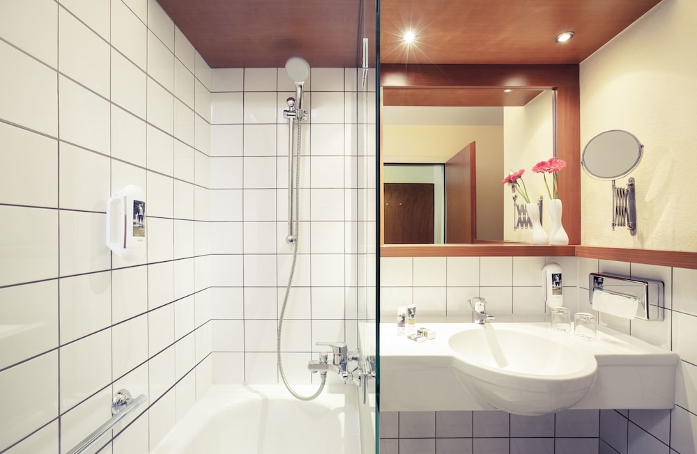 Hotel Mercure Wien Westbahnhof 69/71