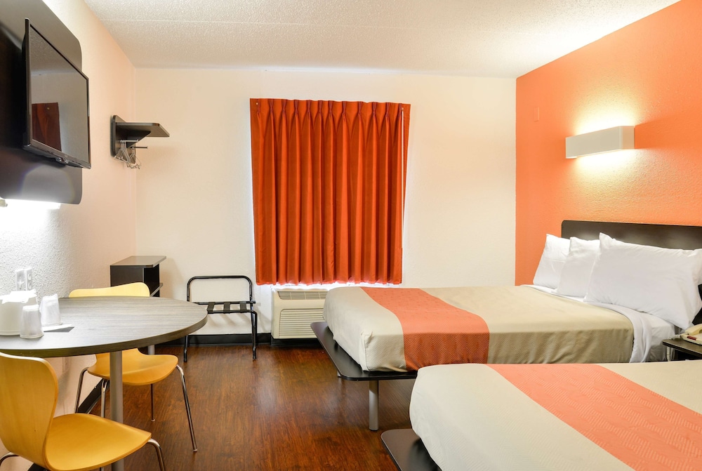 Motel6 Toledo, OH 16/36