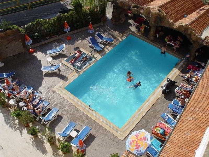 Kivilcim Hotel 26/28