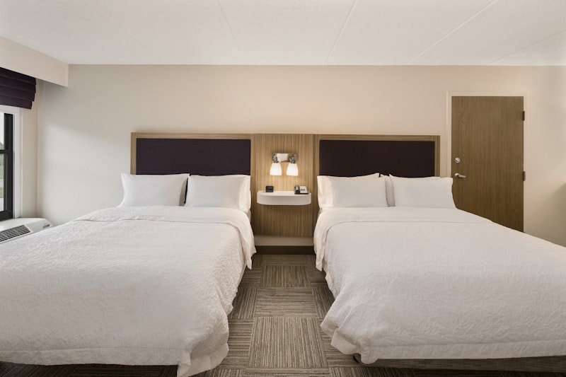Hampton Inn Lagrange near Callaway Gardens 21/41