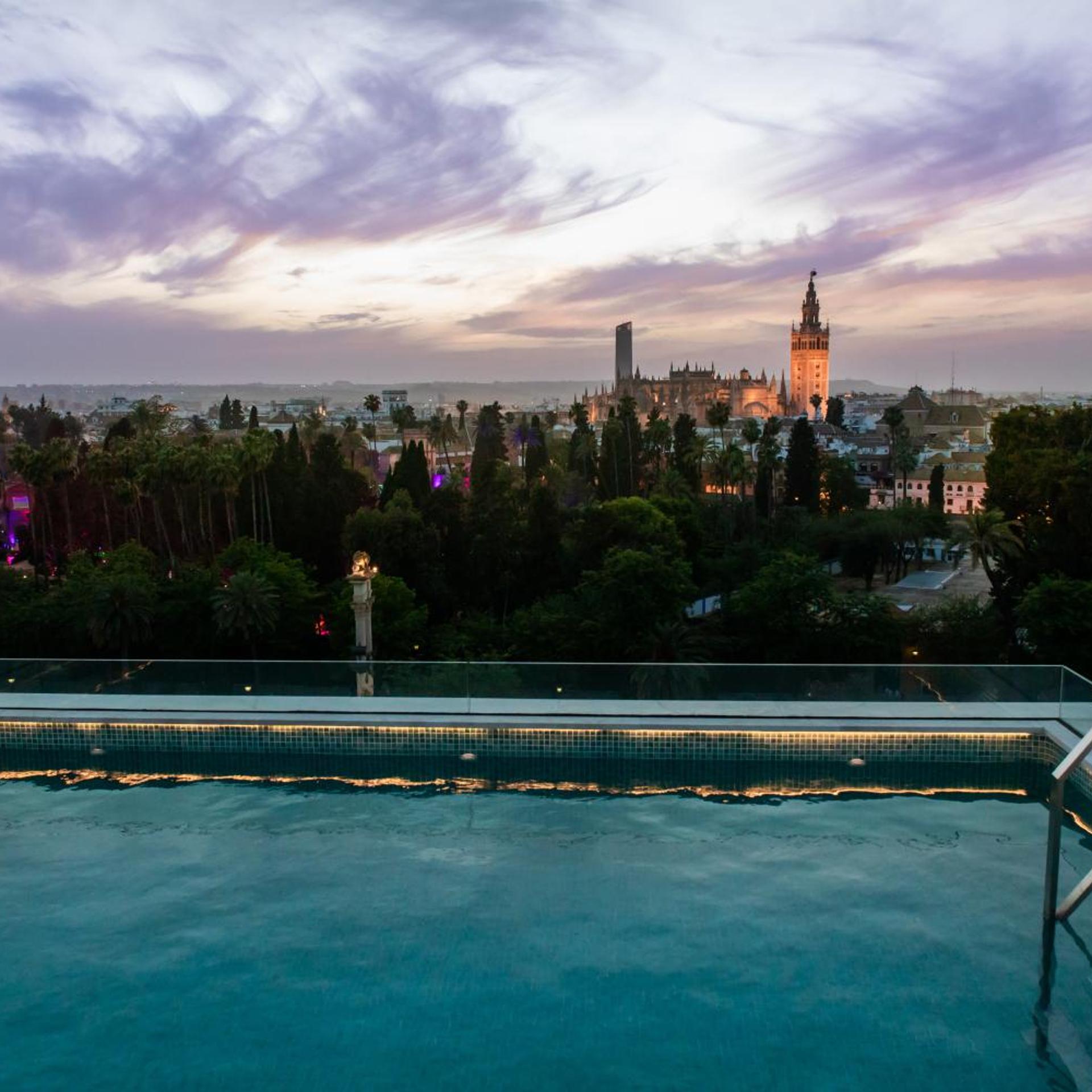 Hotel Alcazar Seville 51/55