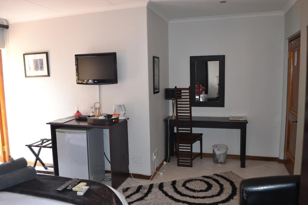 Edelweiss Corporate Guesthouse 25/45