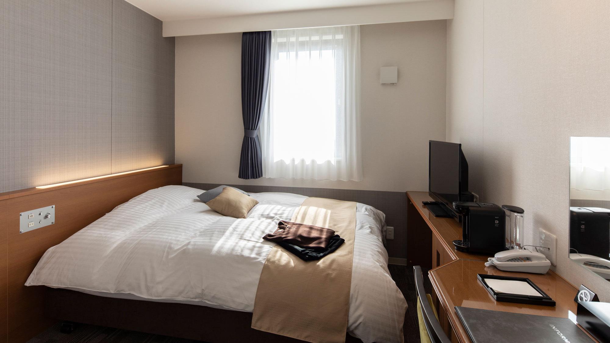 Space, Comfort, Double Bed, Smoking