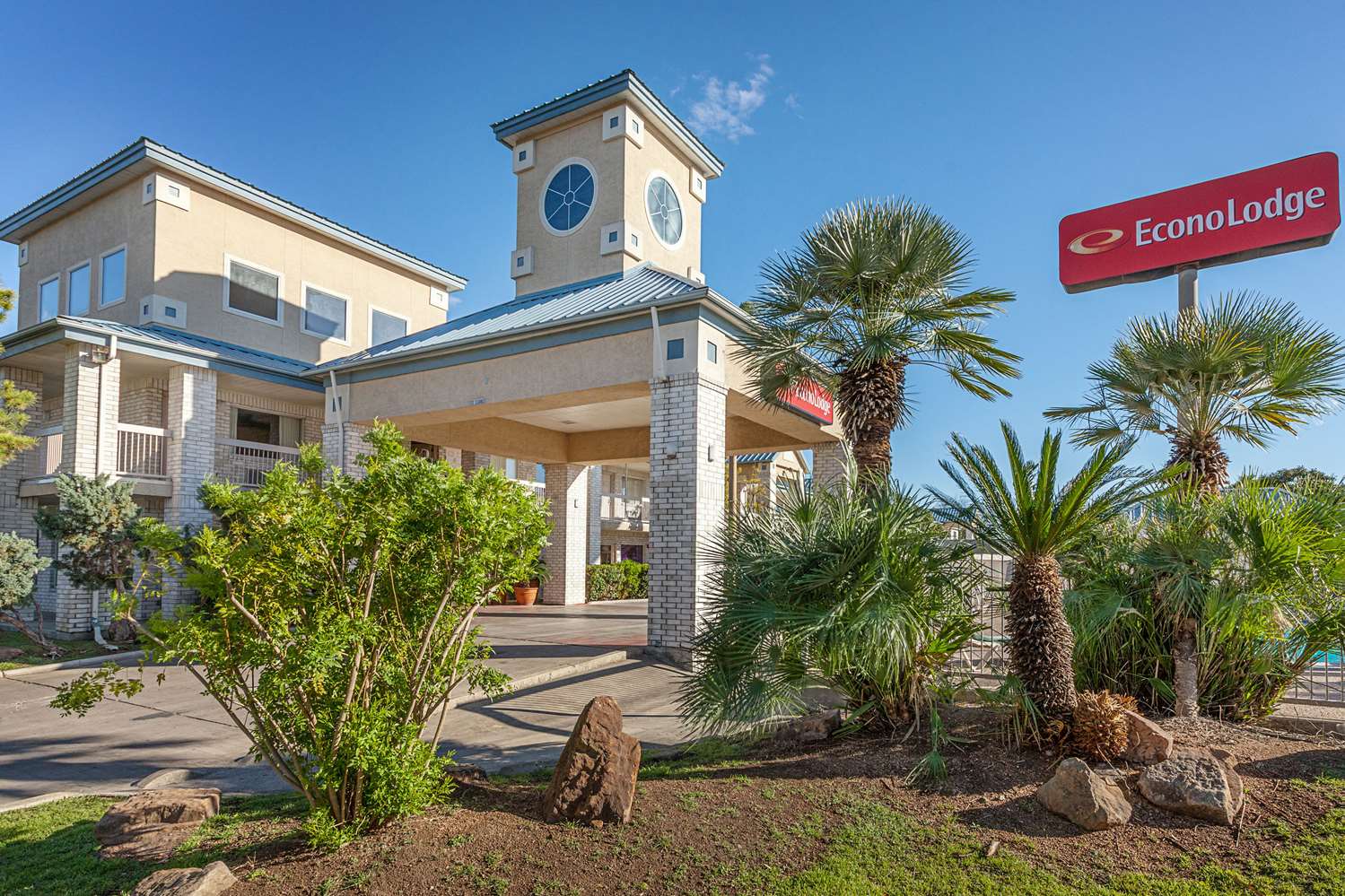 Econo Lodge Downtown South San Antonio TX photo3