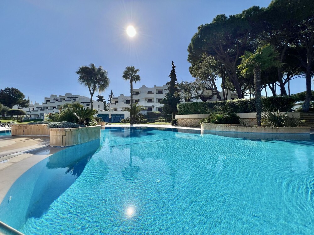 Balaia Golf Village 74/94