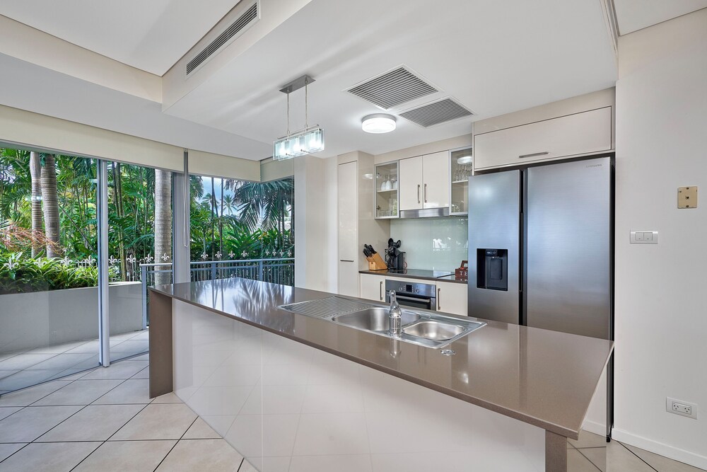 Vision Cairns Apartments 13/72