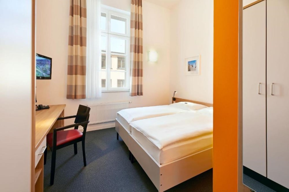 Townhouse Düsseldorf 5/26