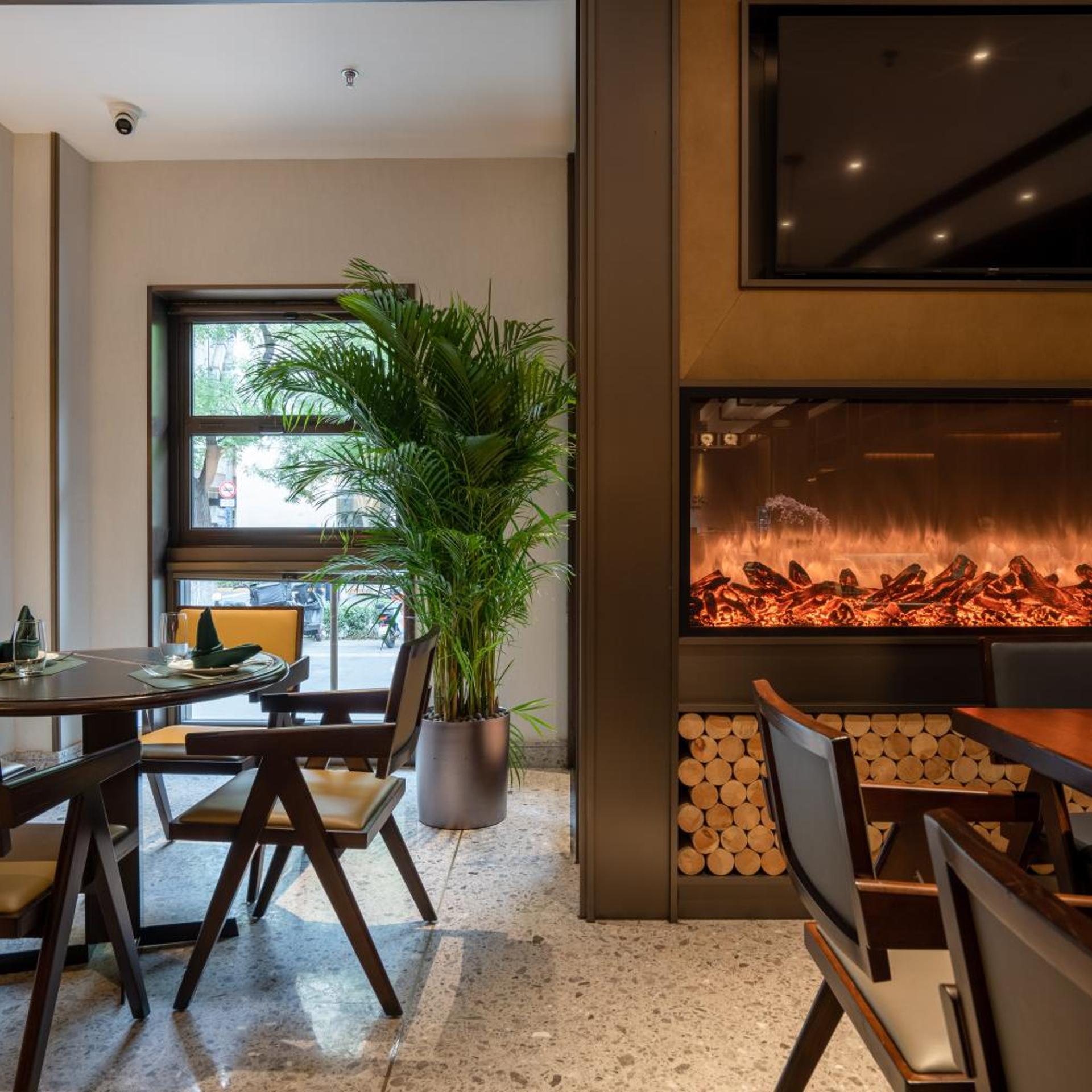 JM Alley Hotel (Beijing Wangfujing Dongsi Subway Station) 30/50