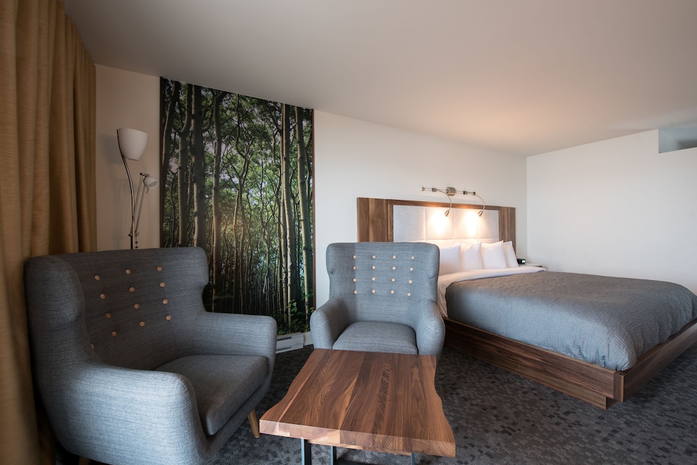 Auberge De La Pointe 24/65