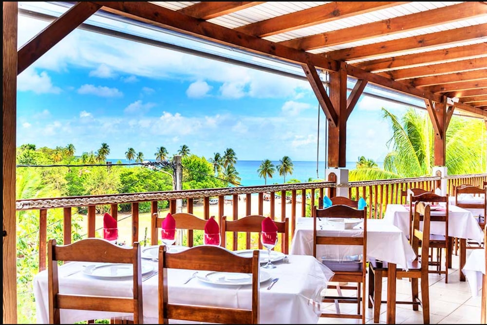 Le Paradis De L Anse 18/30