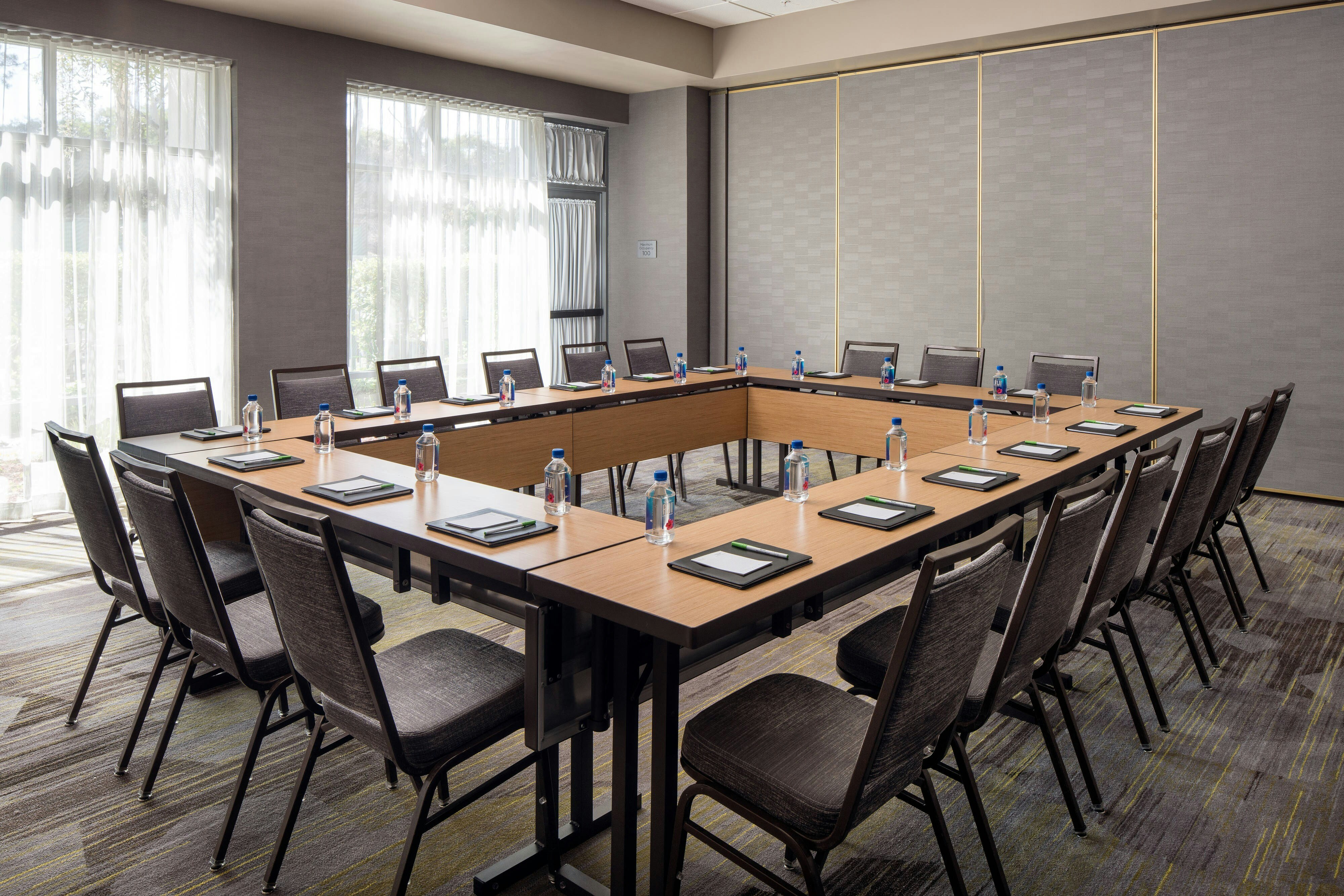 Courtyard By Marriott Richmond Berkeley 11/18