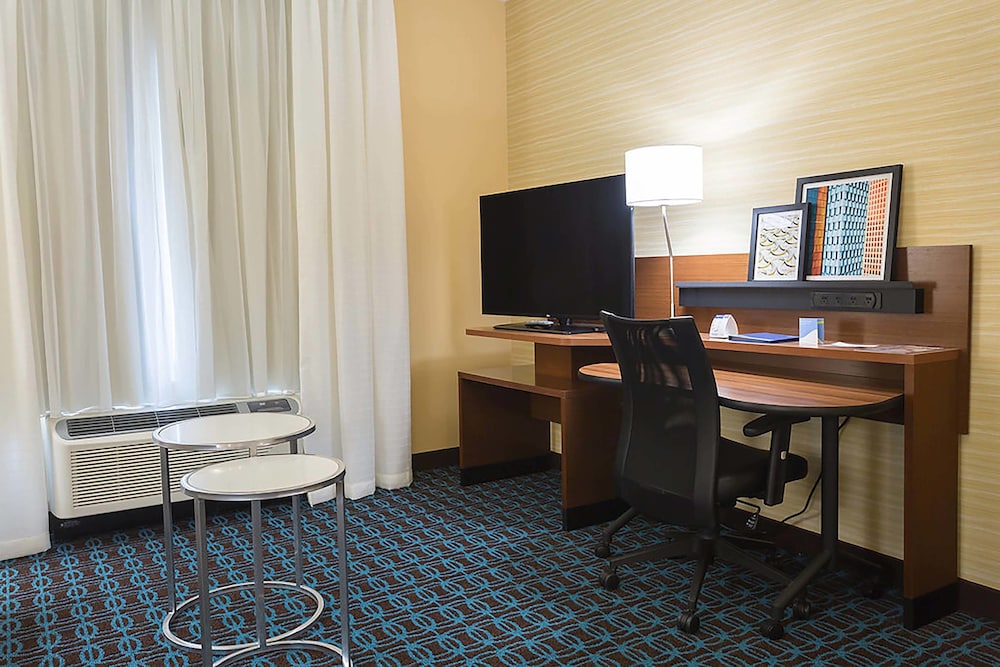 Fairfield Inn And Suites Jamestown 52/60