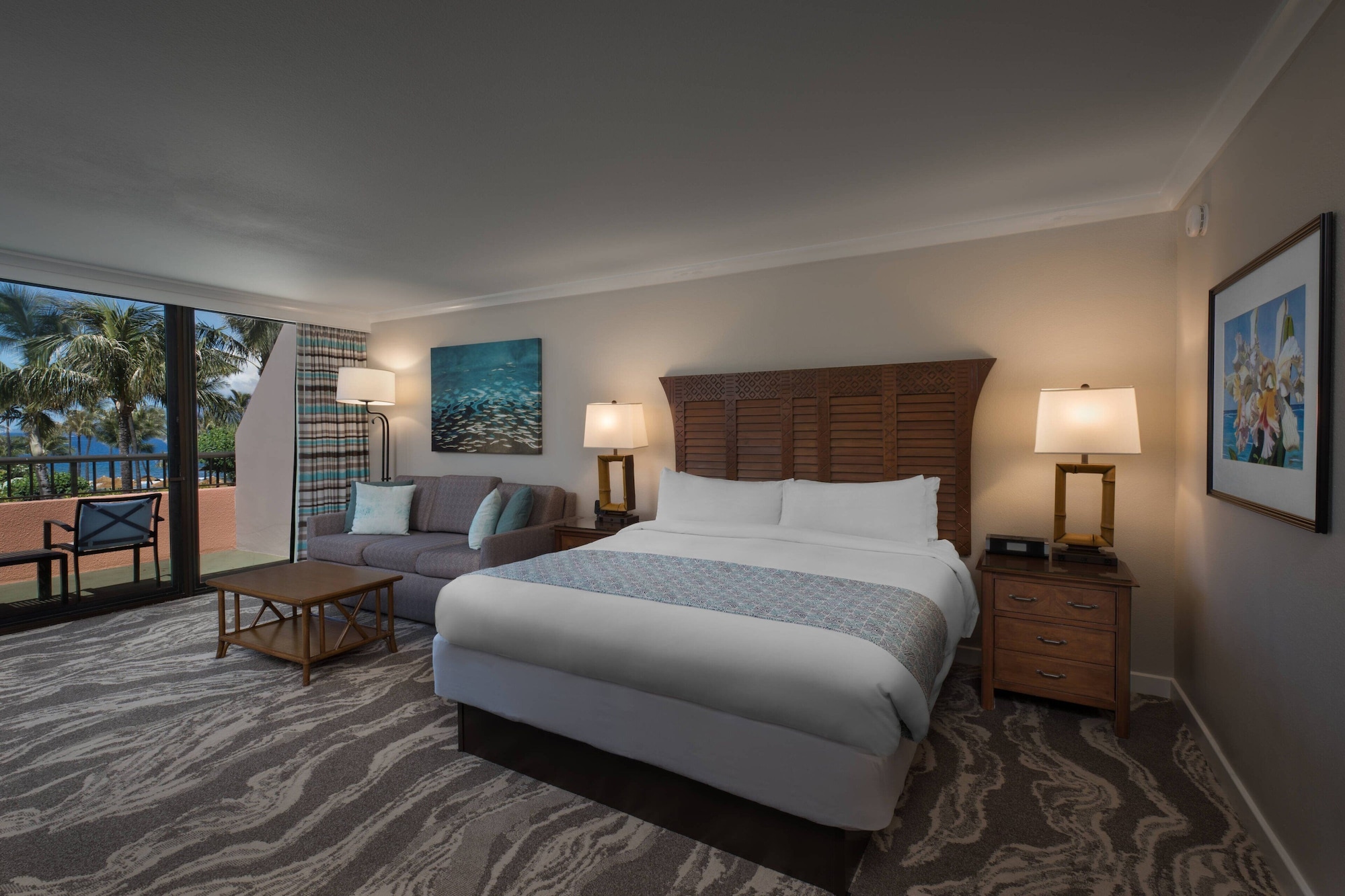 1 Bedroom, Suite, King Bed, with View, Sofa, Balcony