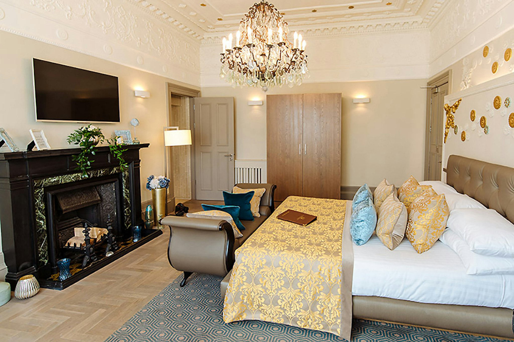 Lynnhurst Hotel 36/51