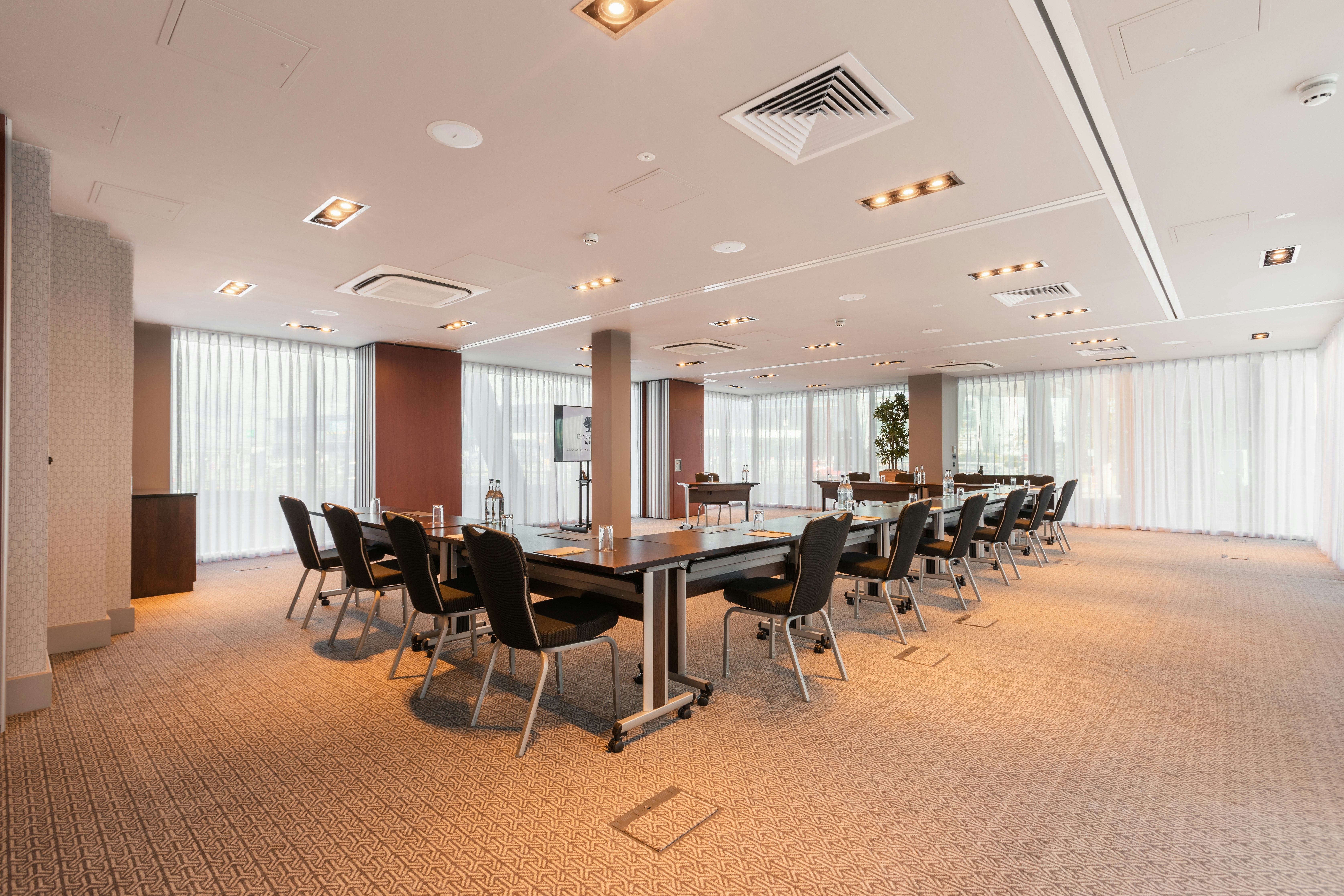 DoubleTree by Hilton Newcastle International Airport 40/46