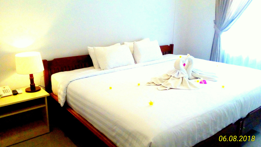 Deluxe, Double Bed