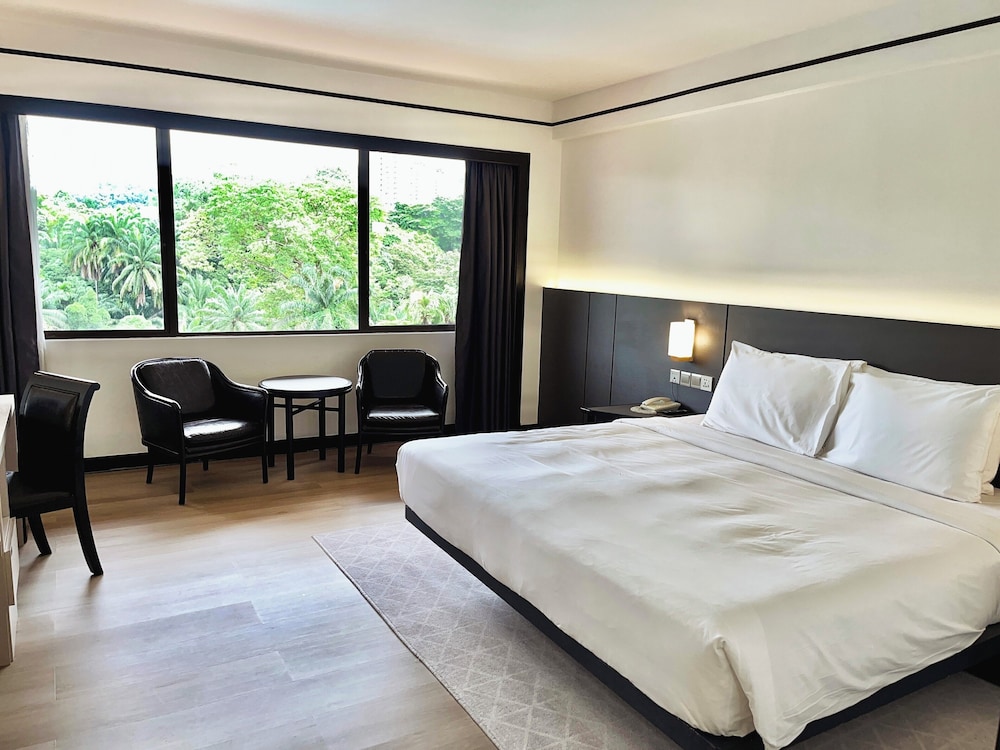 SABAH HOTEL SANDAKAN 13/69