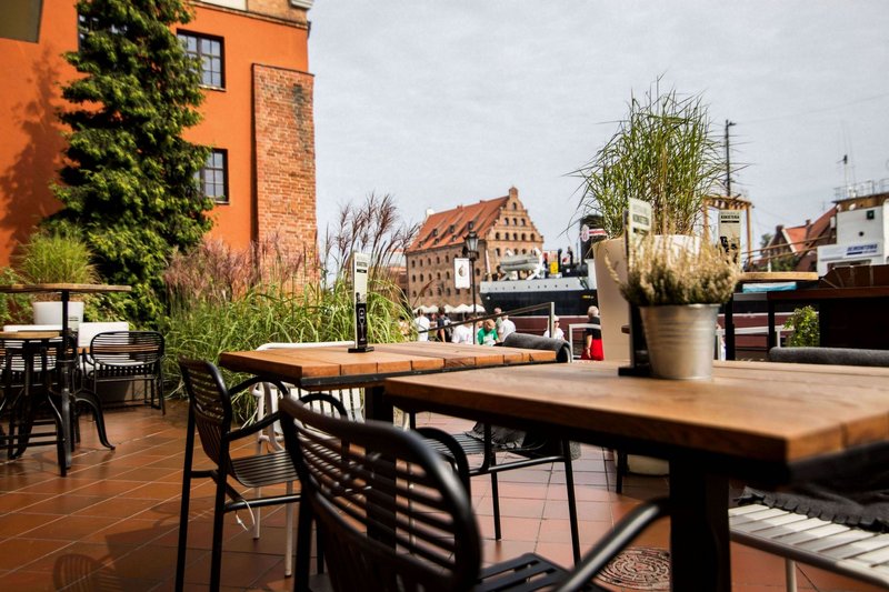 Hanza Hotel 34/44