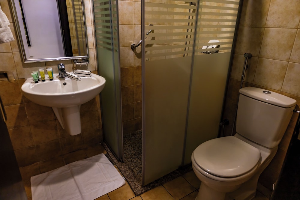 شركة المختارة العالمي للخدمات الفندقية شخص واحد(Al Mukhtara International Hotel) 46/47