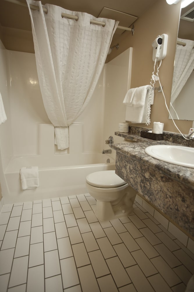 Westlock Inn & Conference Centre 39/40