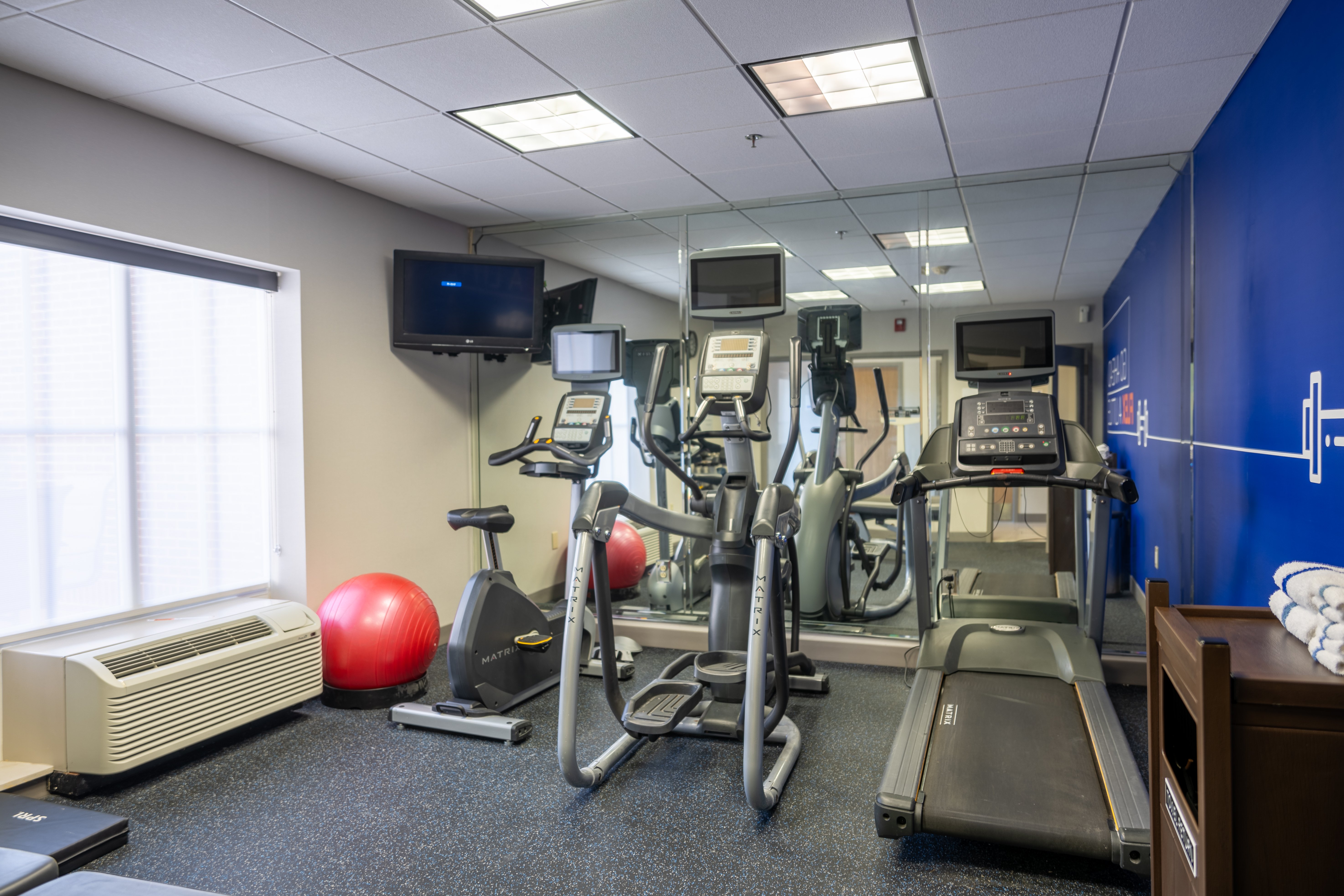 Holiday Inn Express Hotel & Suites Vicksburg 43/74