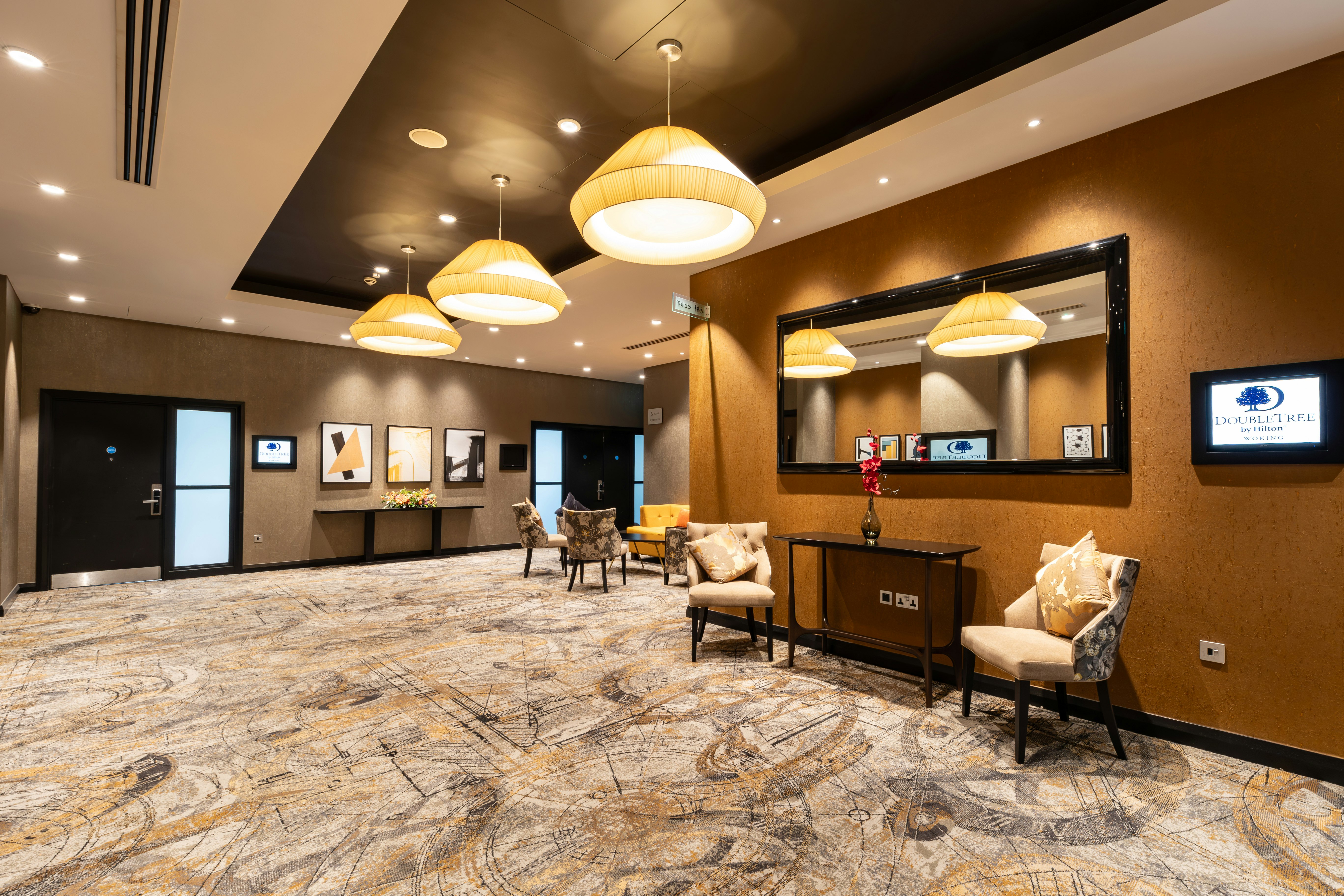Doubletree By Hilton Hotel Woking 12/55