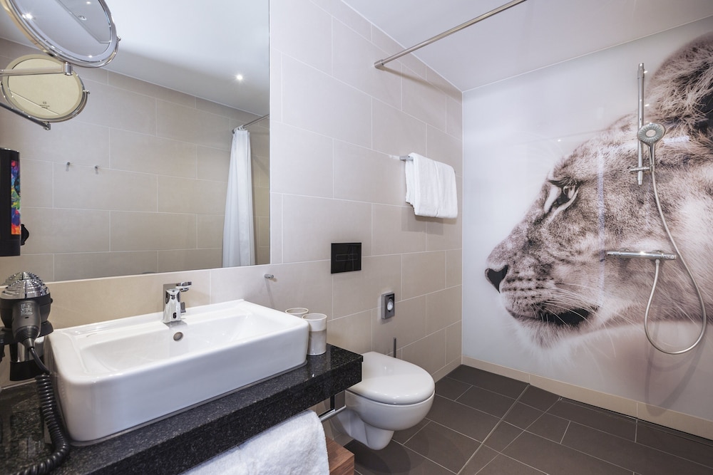 Holiday Inn - the niu, Leo Nuremberg, an IHG Hotel 7/58