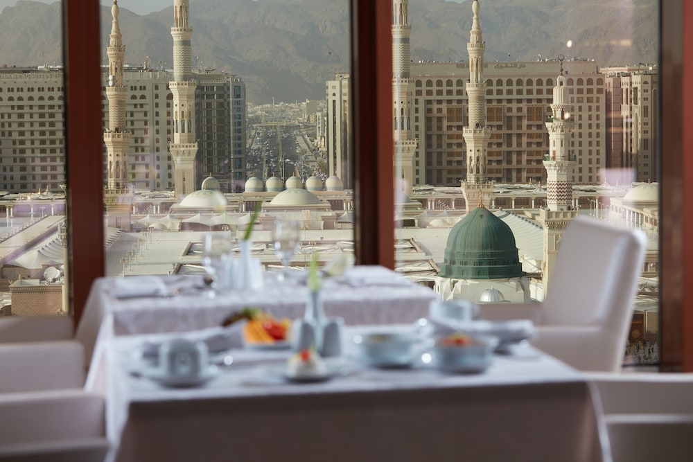 زمزم بولمان المدينة(PULLMAN ZAMZAM MADINA) 46/64