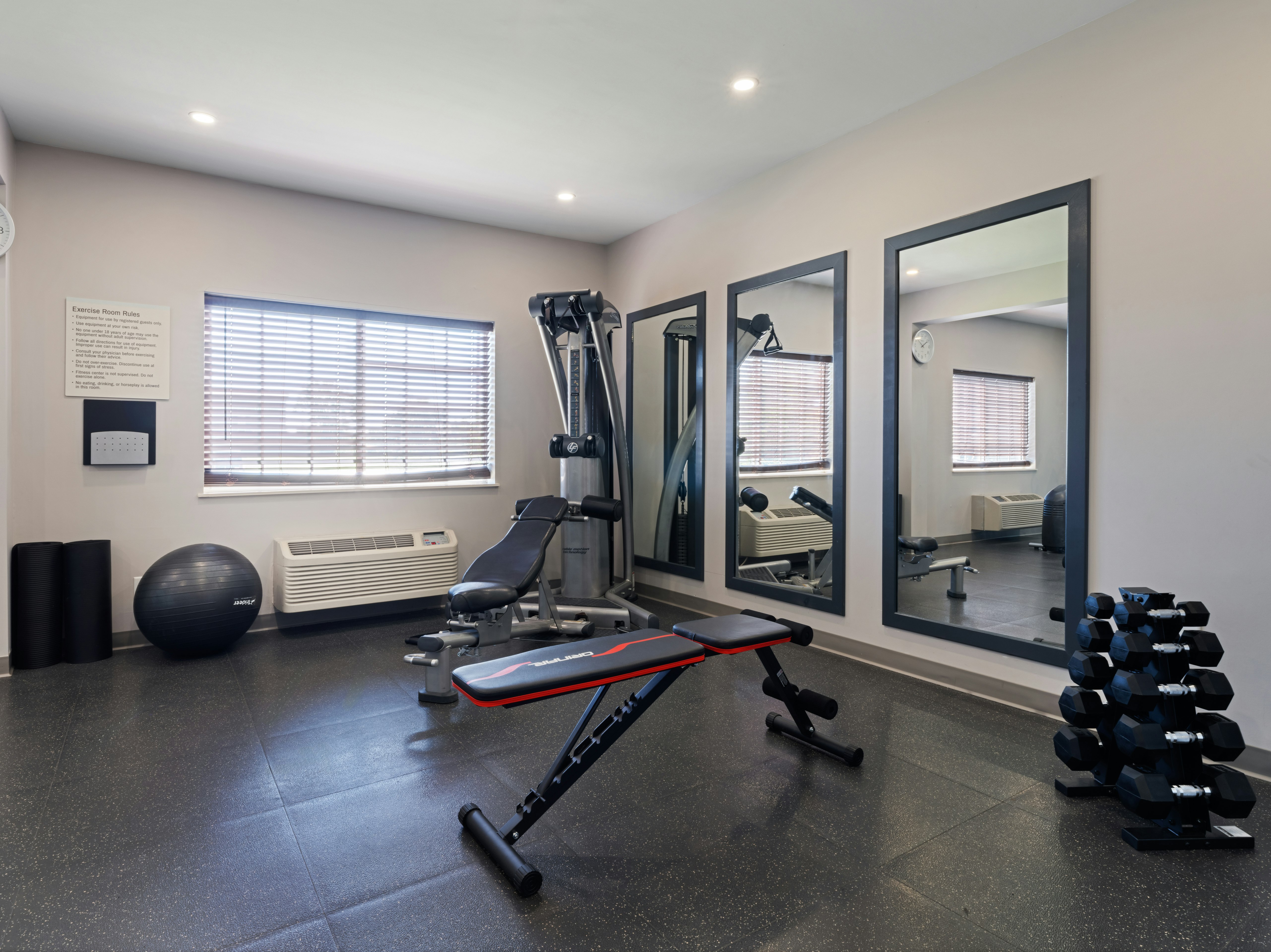Country Inn & Suites By Radisson, Decatur, IL 20/40