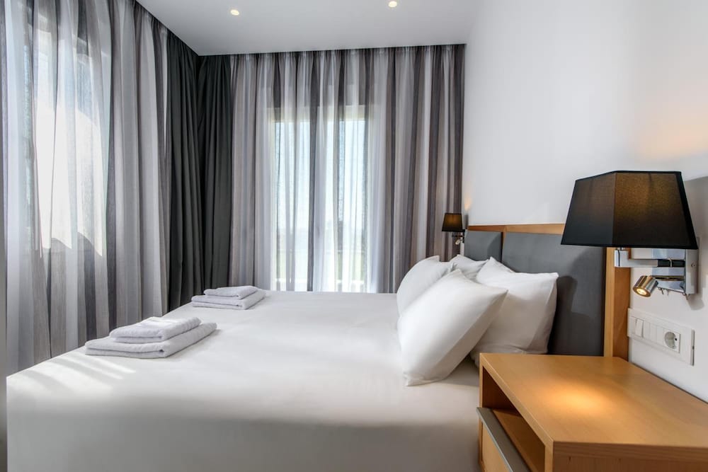 Elysian Suites 21/61