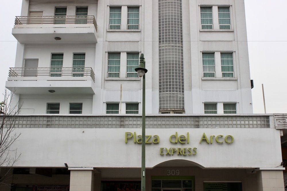 Hotel Plaza Del Arco Express 5/65