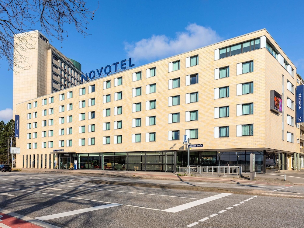 NOVOTEL HAMBURG CITY ALSTER 39/46